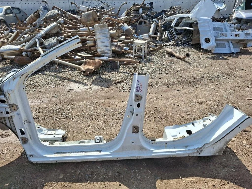 Порог со стойкой левый Renault Logan 2 L52