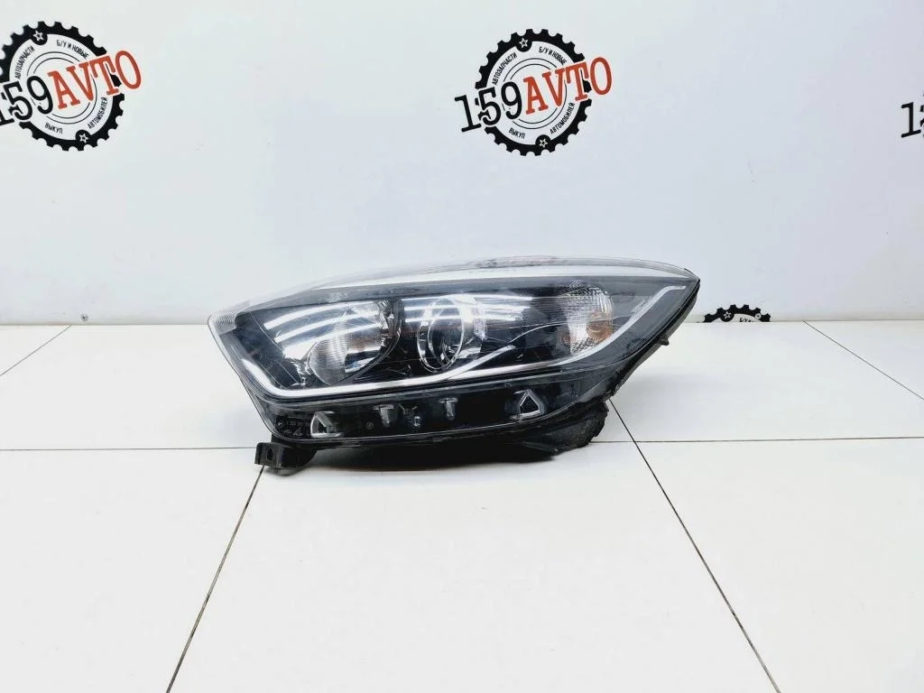 Фара левая Renault Kaptur