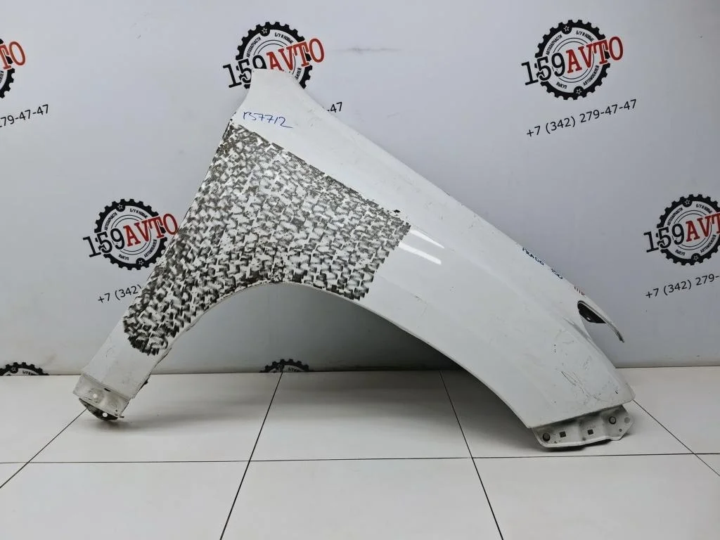 Крыло переднее правое Toyota Land Cruiser Prado J150