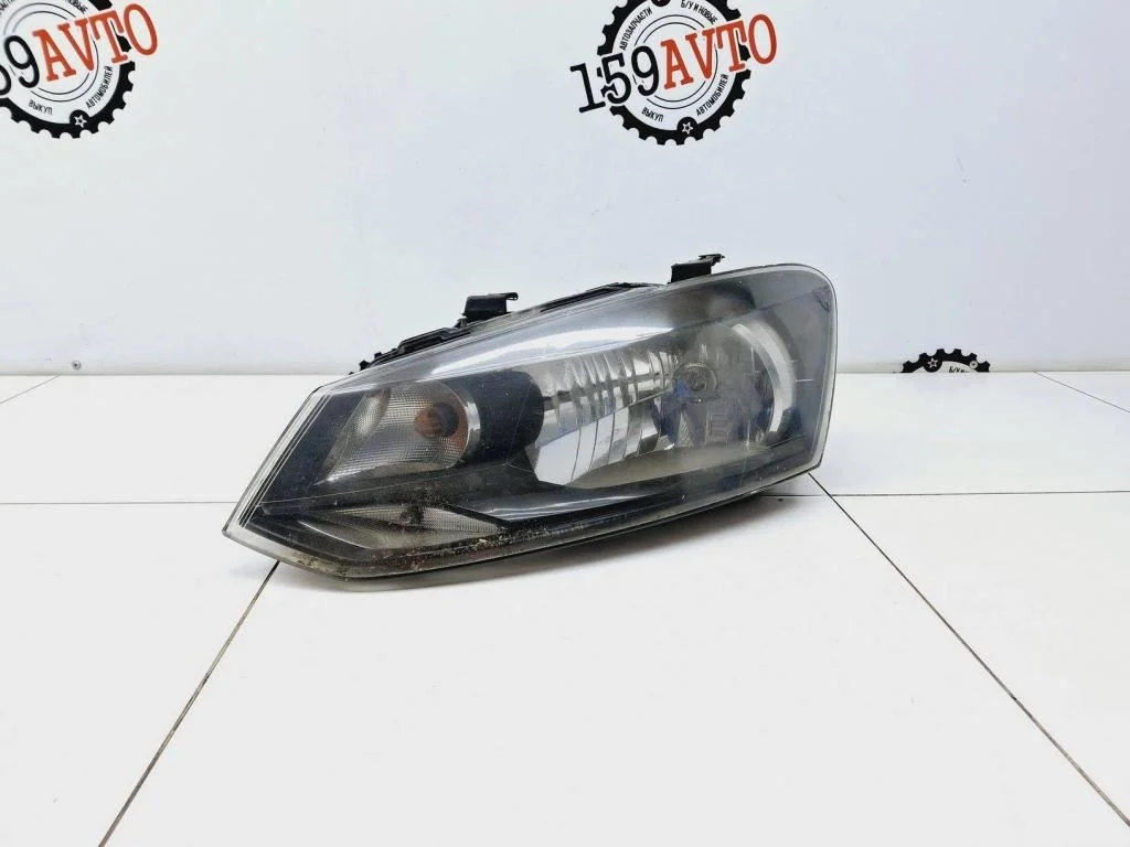 Фара левая Volkswagen Polo 5