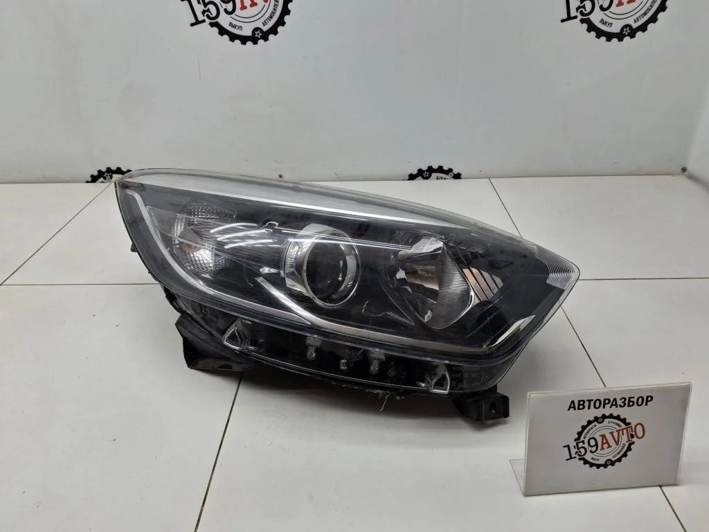 Фара правая Renault Kaptur