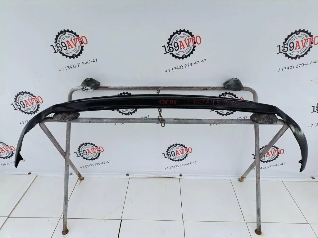 Спойлер переднего бампера Renault Megane 3