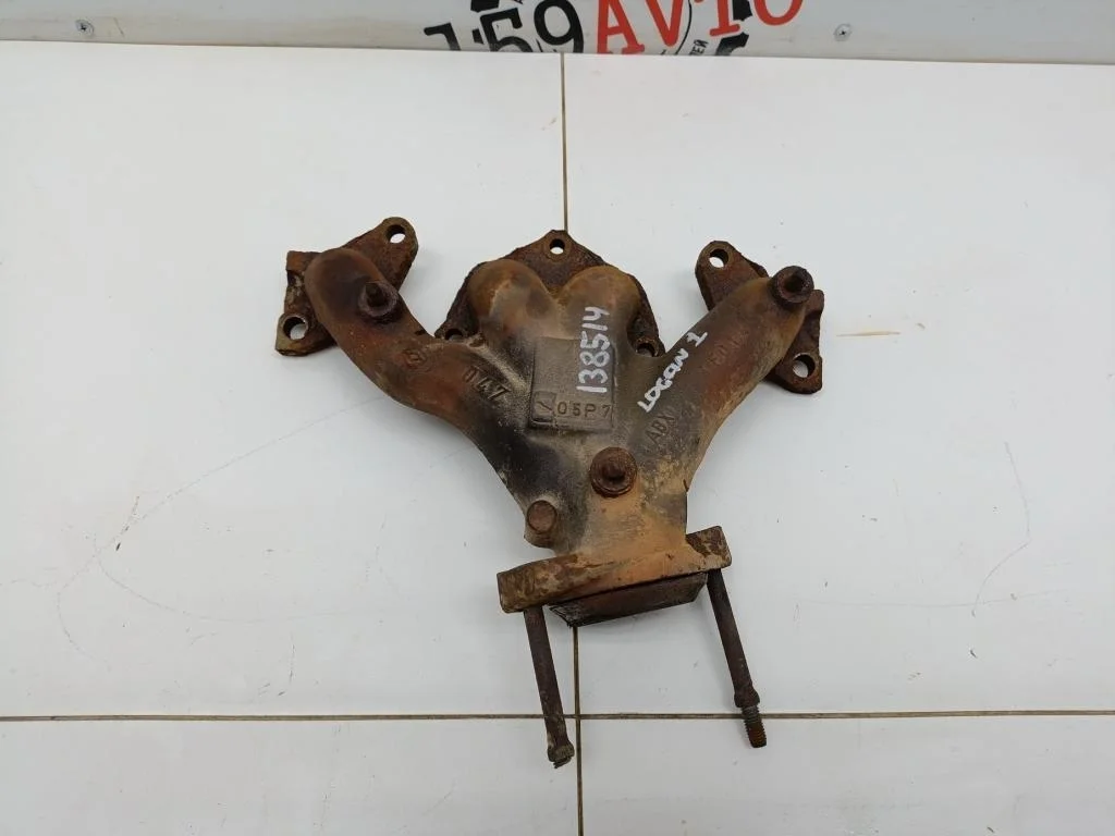 Коллектор выпускной Renault Logan 1 2007 L90