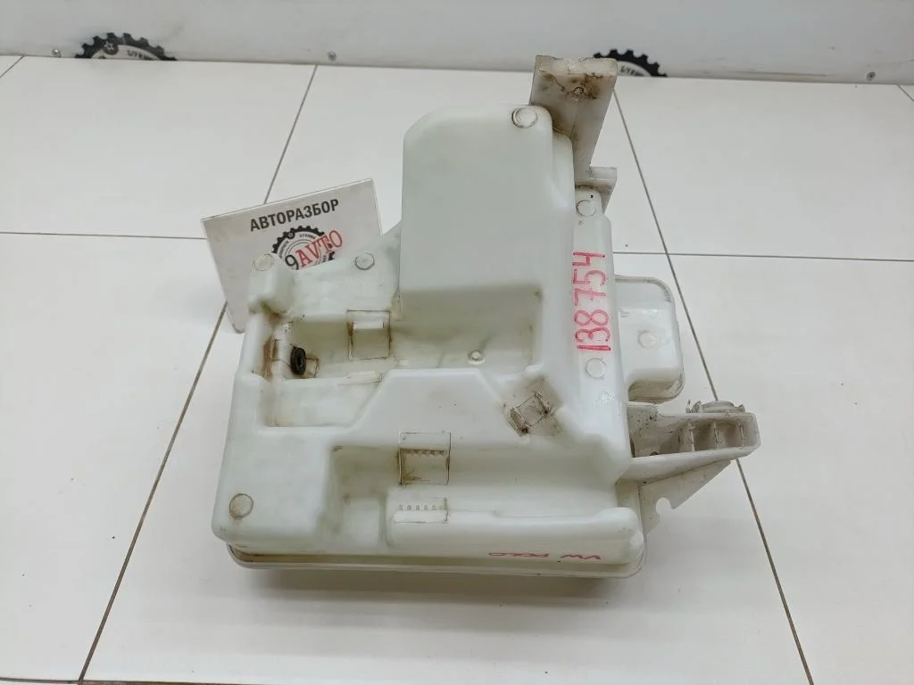 Бачок омывателя лобового стекла Volkswagen Polo 5 2019