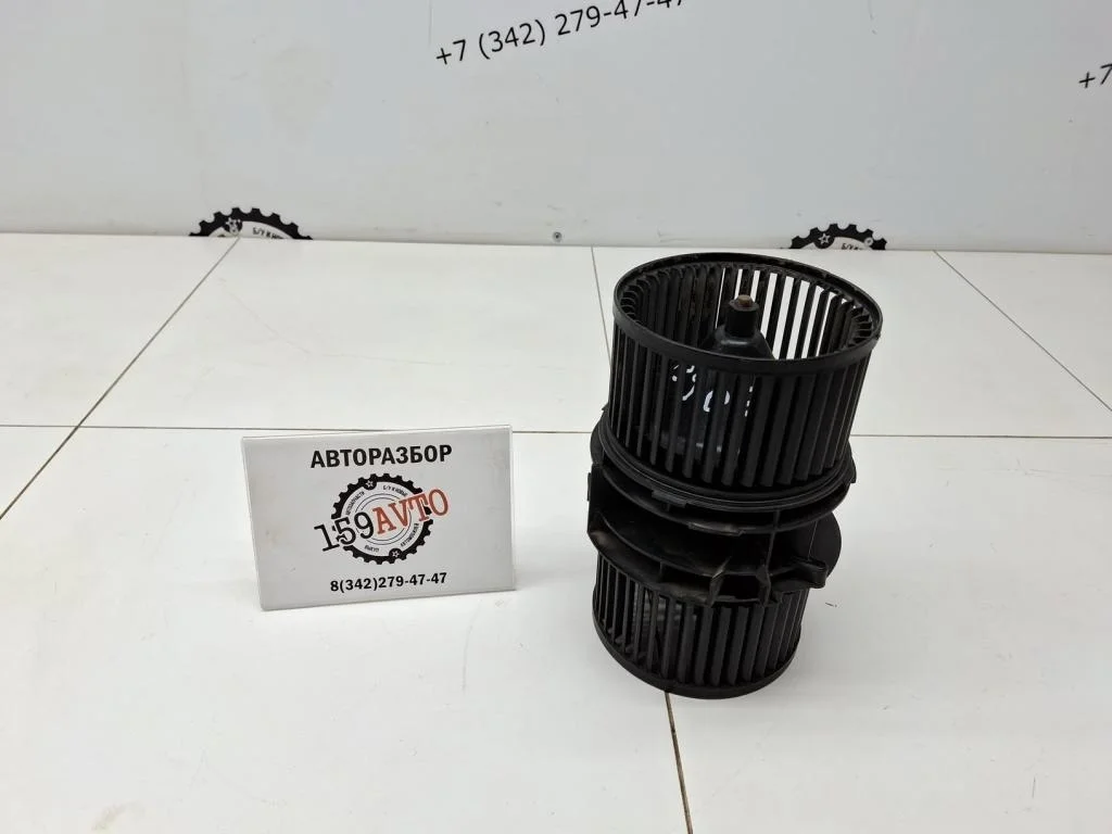 Моторчик печки Renault Fluence 2010