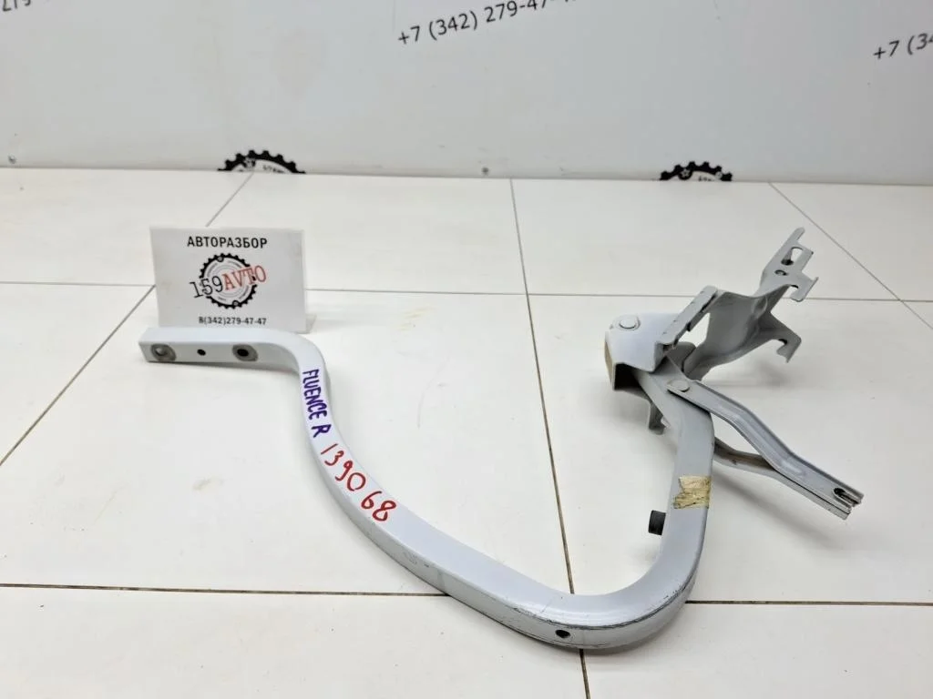 Петля крышки багажника Renault Fluence 2010