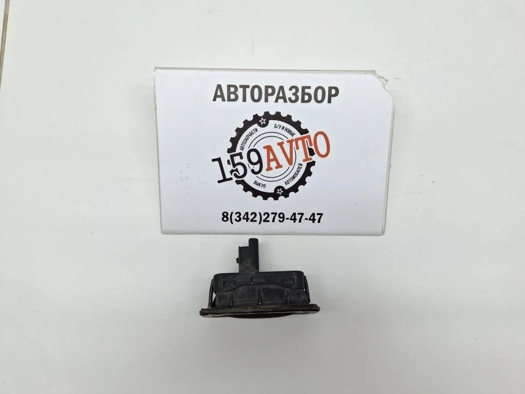 Кнопка открывания багажника Renault Fluence 2010