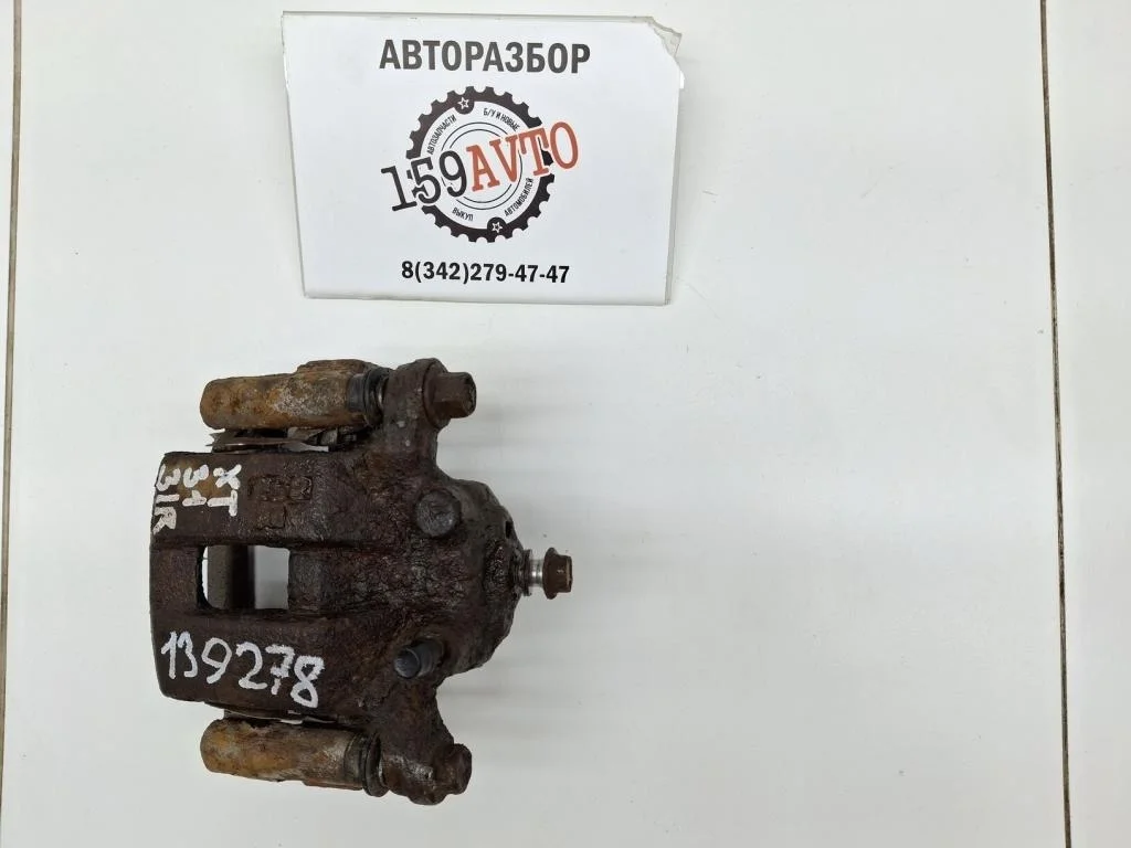 Суппорт задний правый Nissan X-Trail 2008 T31