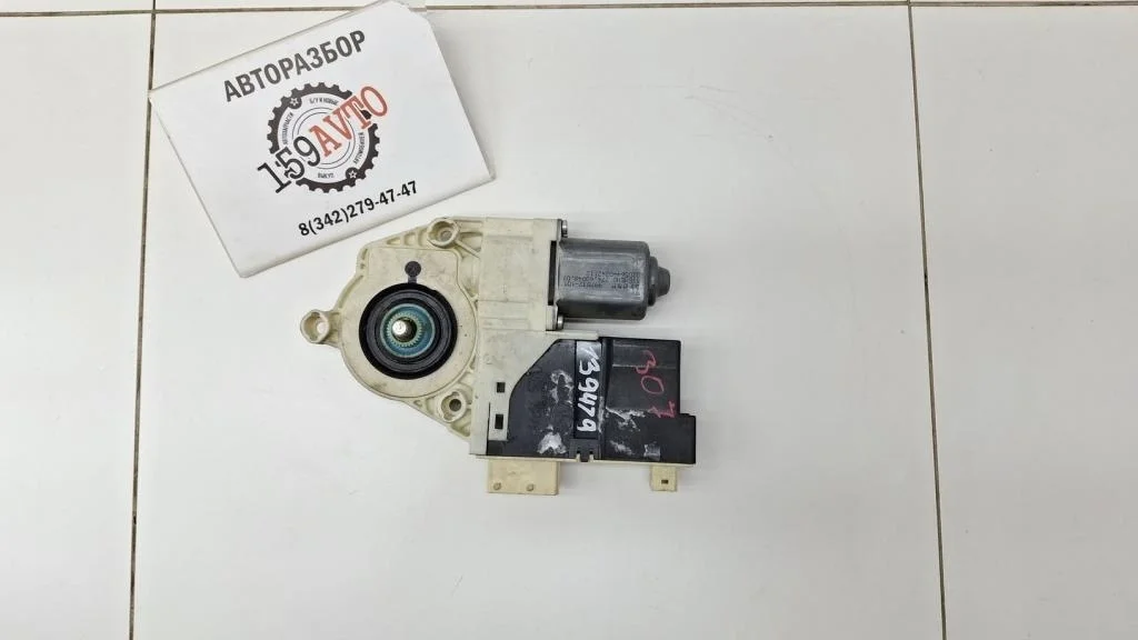 Моторчик стеклоподъемника Peugeot 307