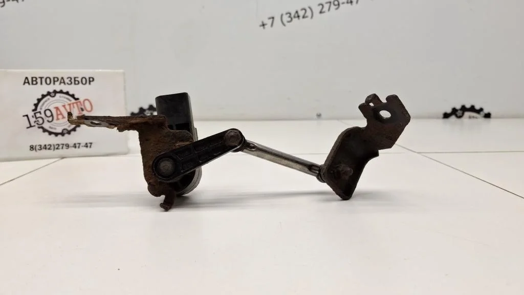 Датчик высоты дорожного просвета Nissan X-Trail 2008 T31