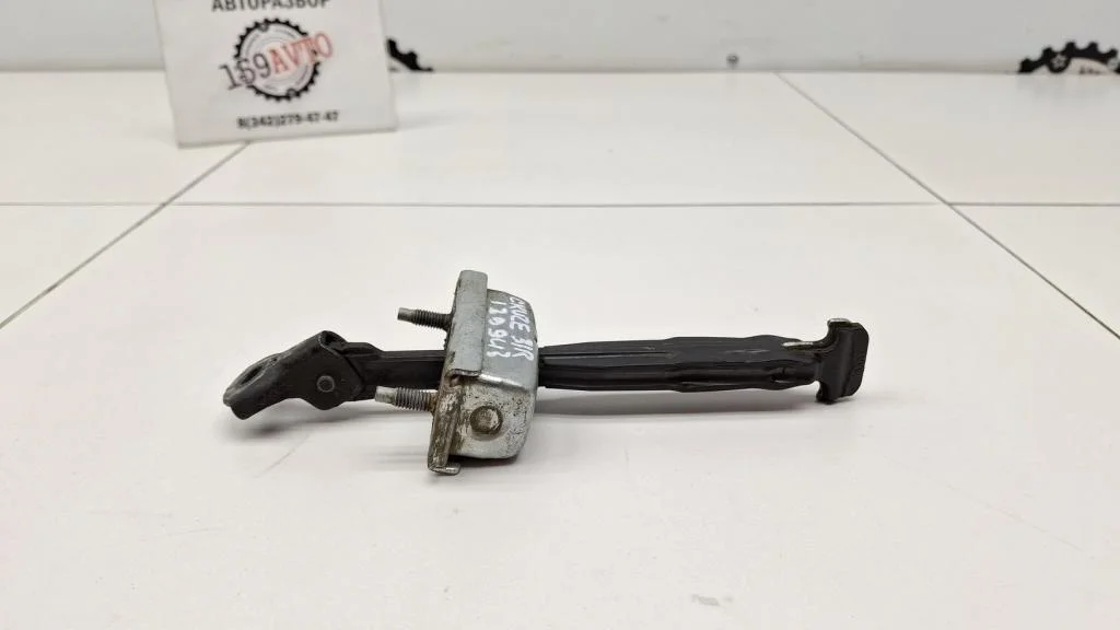 Ограничитель двери Chevrolet Cruze 2010 J300