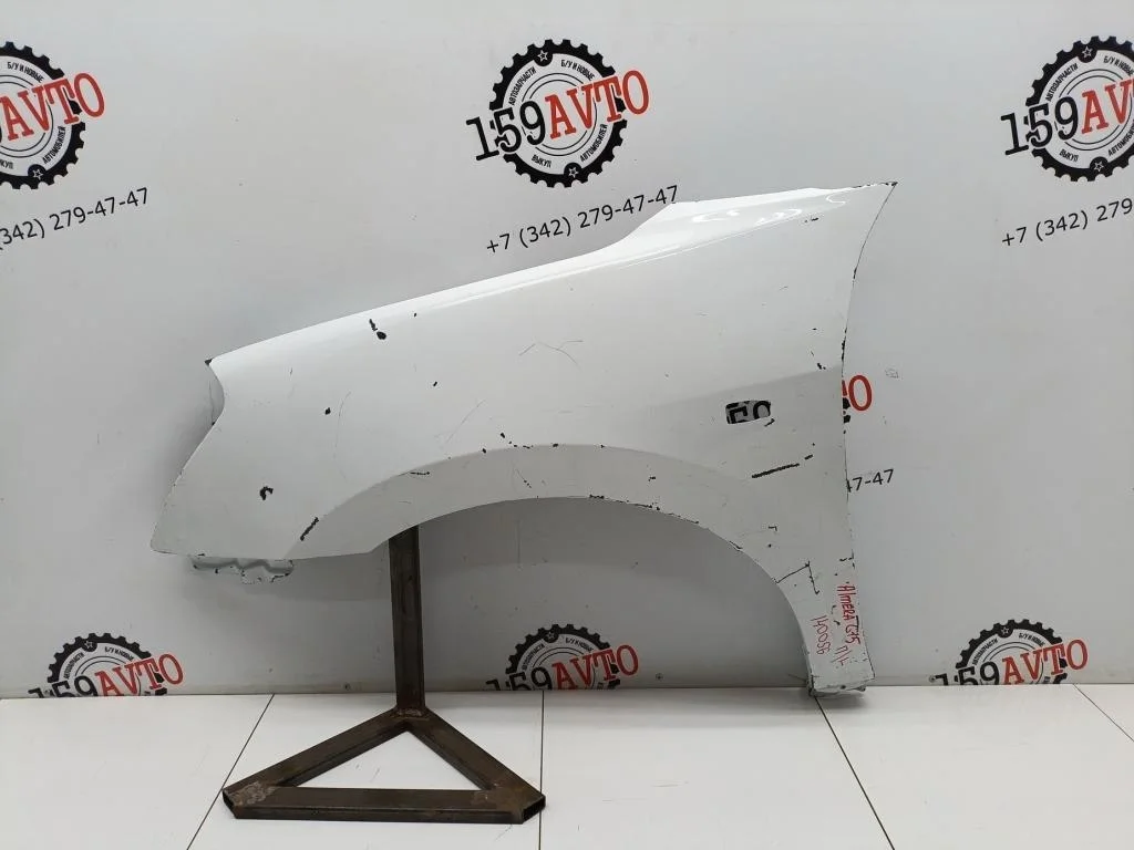 Крыло переднее левое Nissan Almera G15