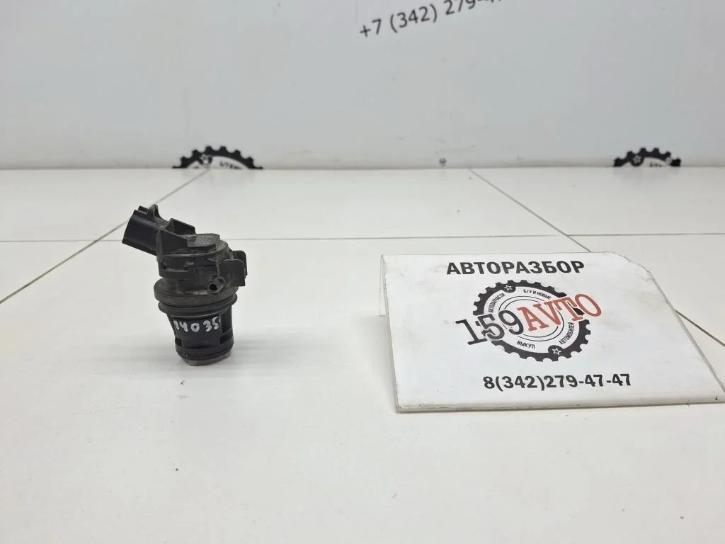 Насос омывателя Toyota Land Cruiser J200