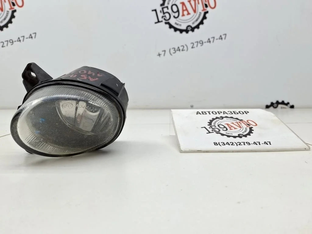 Фара противотуманная левая Audi A5 8T