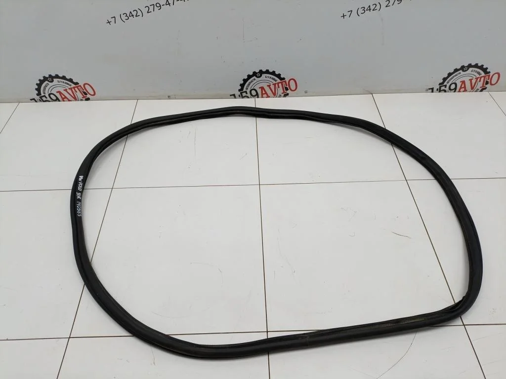 Уплотнитель двери Volkswagen Polo 5 2019