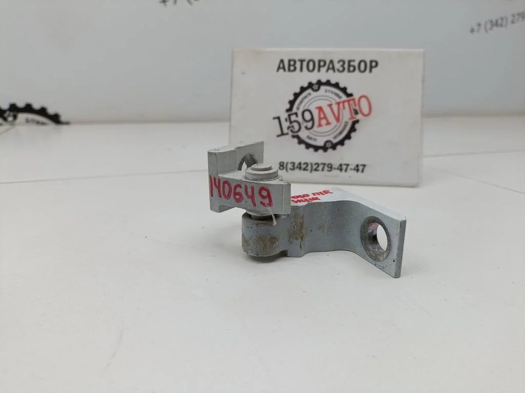 Петля двери Volkswagen Polo 5 2019