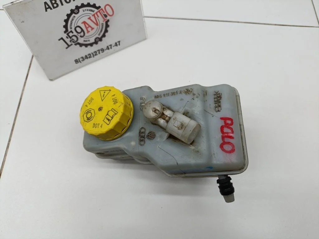 Бачок главного тормозного цилиндра Volkswagen Polo 5 2019