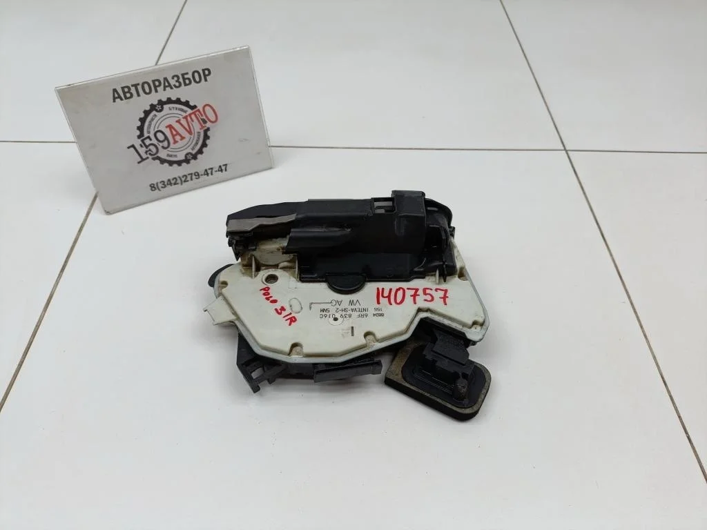 Замок двери задней правой Volkswagen Polo 5 2019