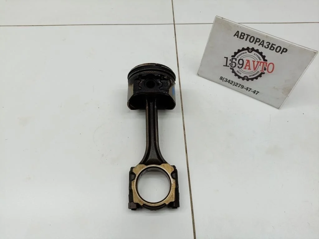 Поршень с шатуном Nissan Almera N16