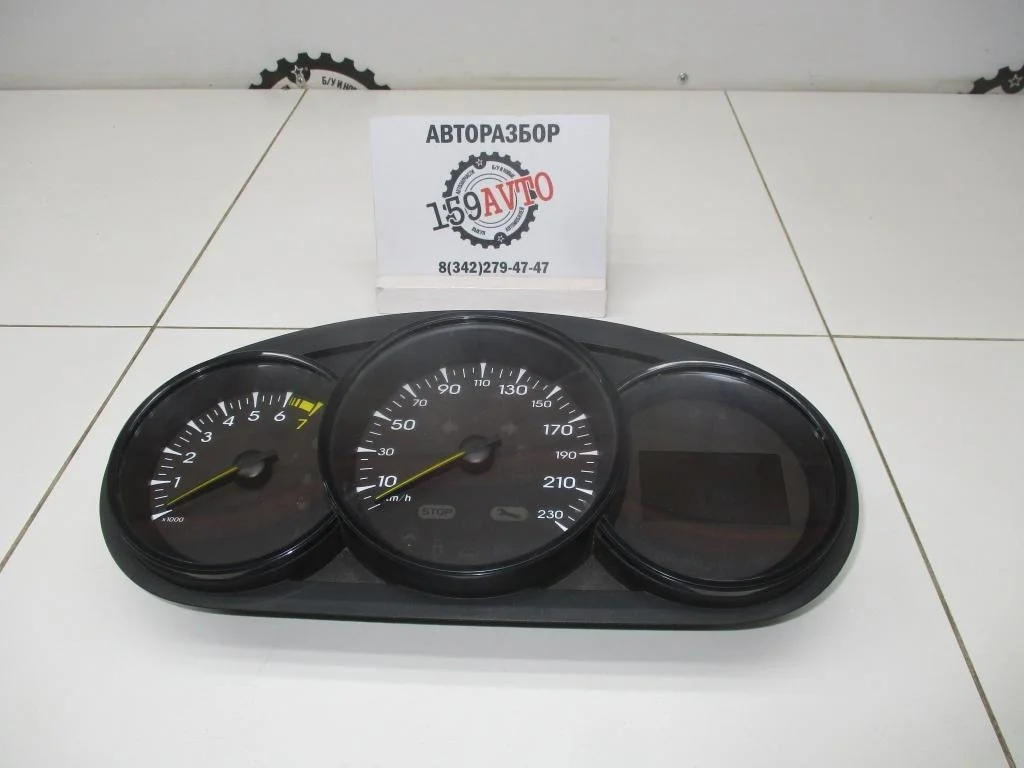 Панель приборов Renault Fluence 2010