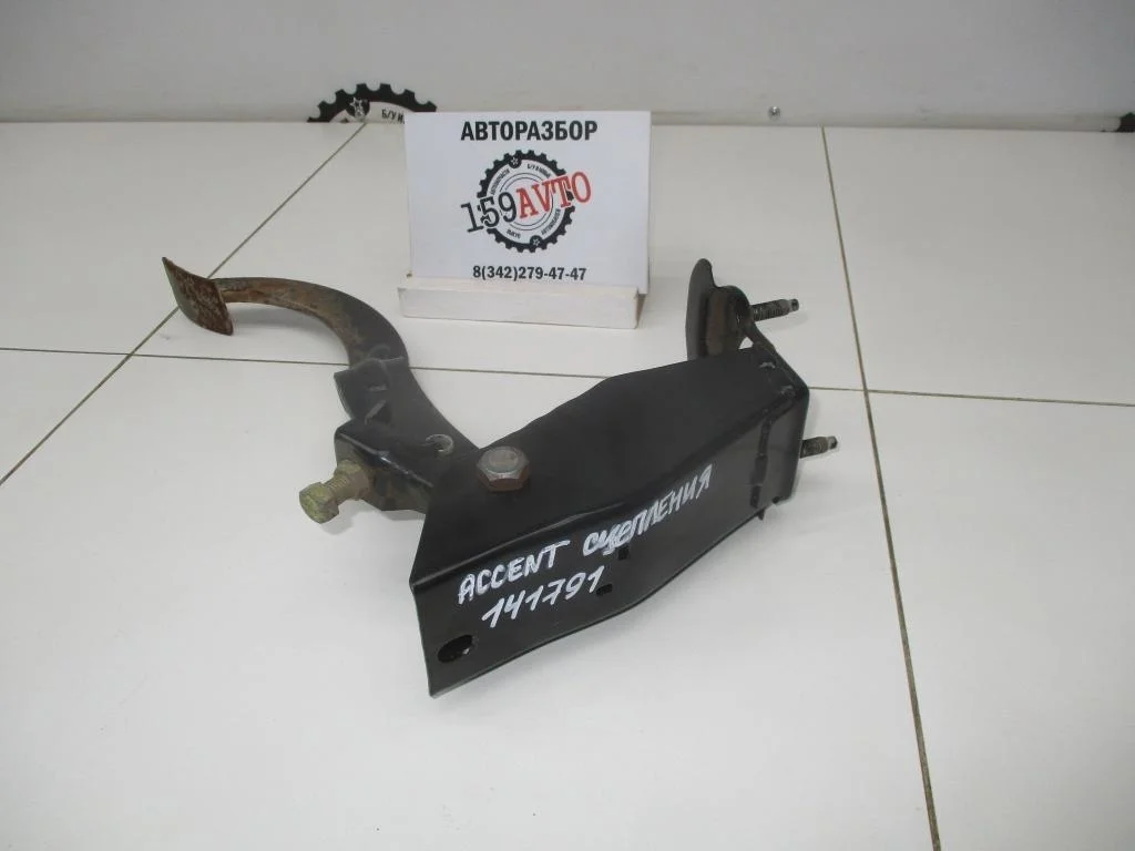 Педаль сцепления Hyundai Accent LC