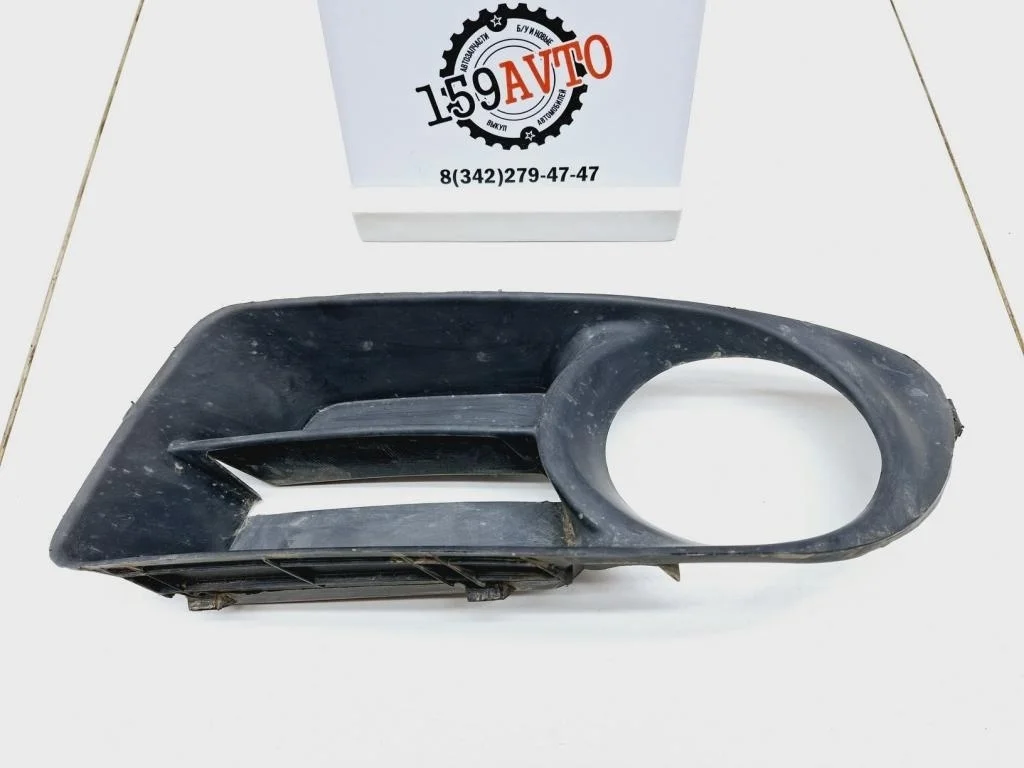 Решетка в бампер левая Toyota Corolla E120