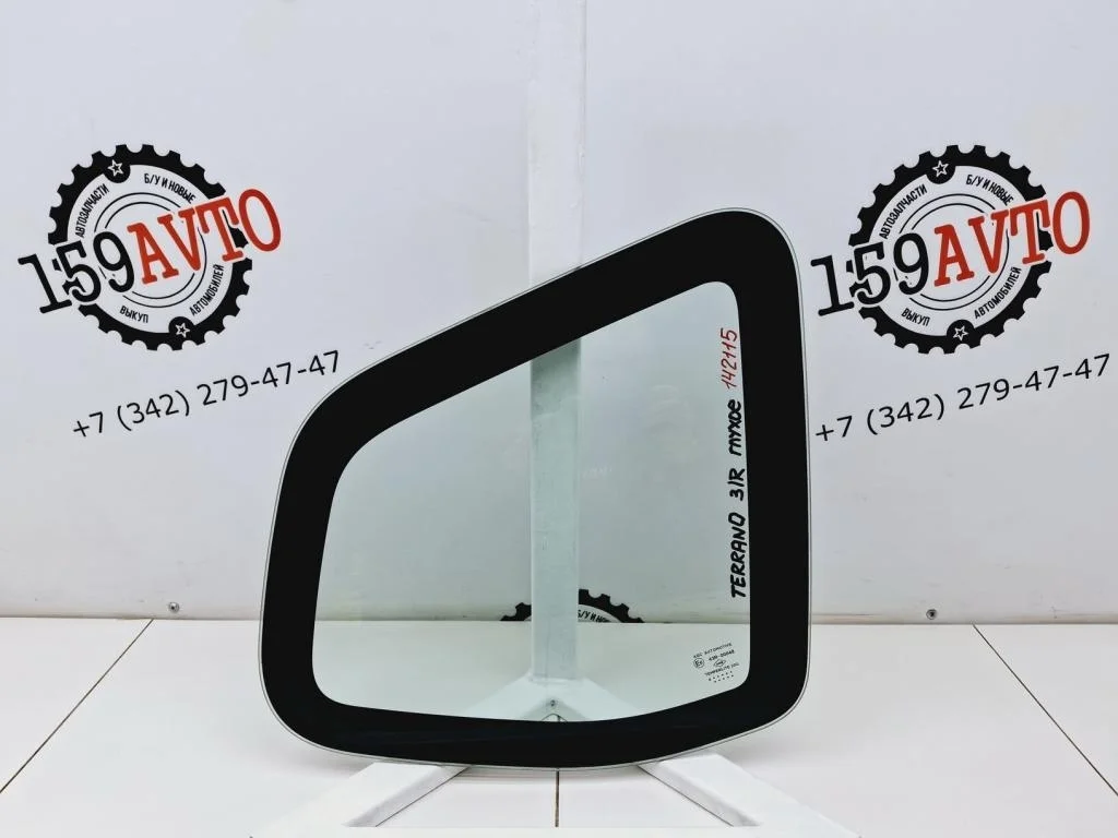 Стекло кузовное глухое правое Nissan Terrano 2014 D10