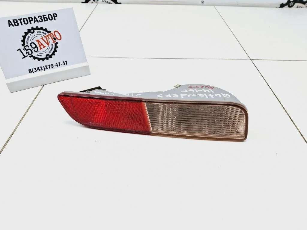 Фонарь задний в бампер правый Mitsubishi Outlander 3 GF
