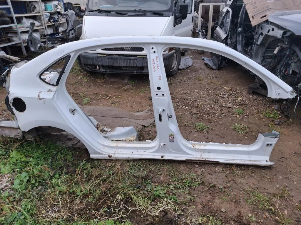 Порог со стойкой правый Volkswagen Polo 5