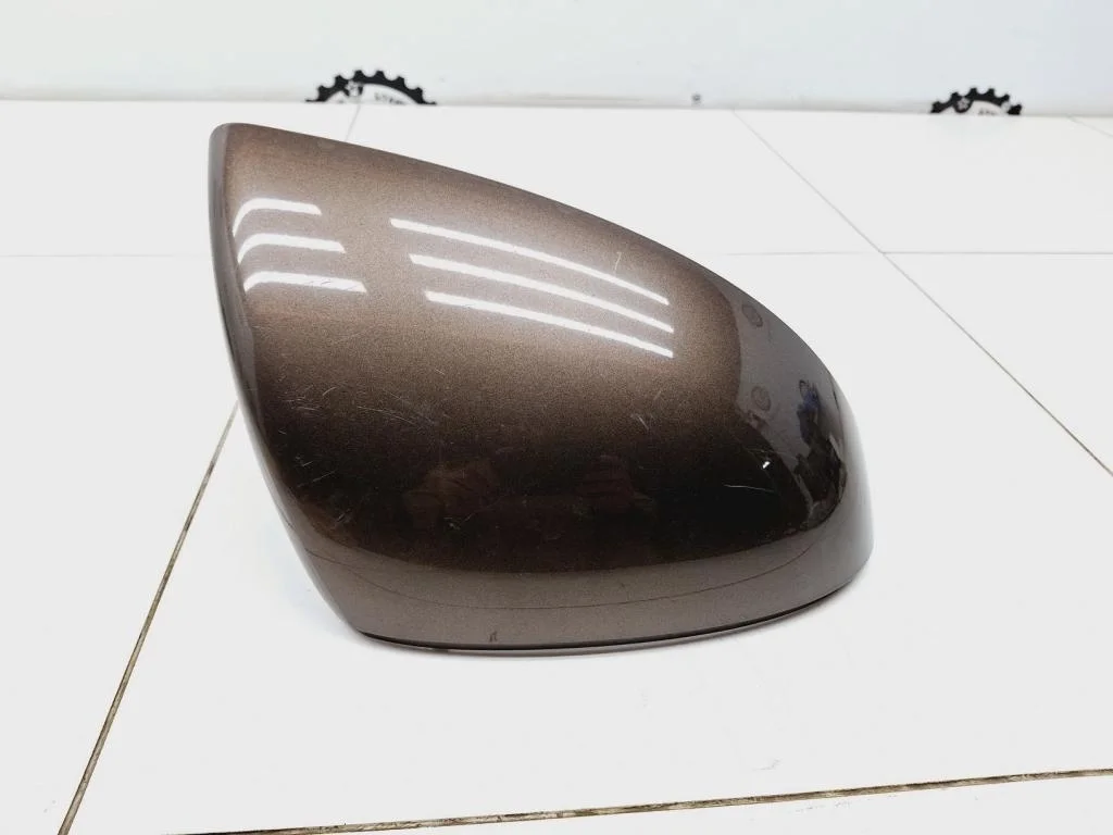 Накладка зеркала левого Volkswagen Touareg 2 FL, NF