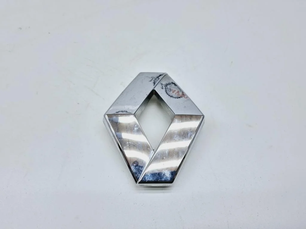 Эмблема Renault Sandero 1 2010 BS