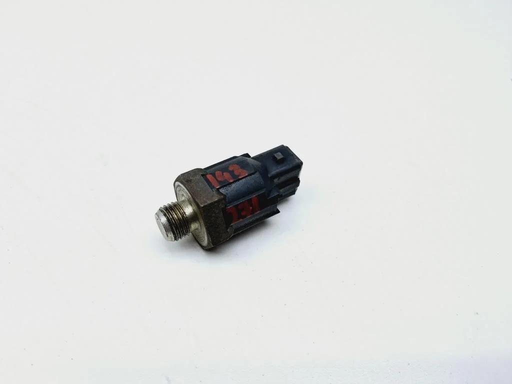 Датчик детонации Renault Logan 1 L90