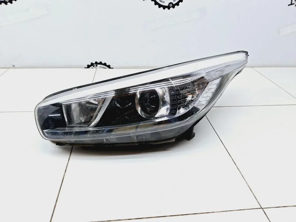 Фара левая Kia Ceed 2 JD