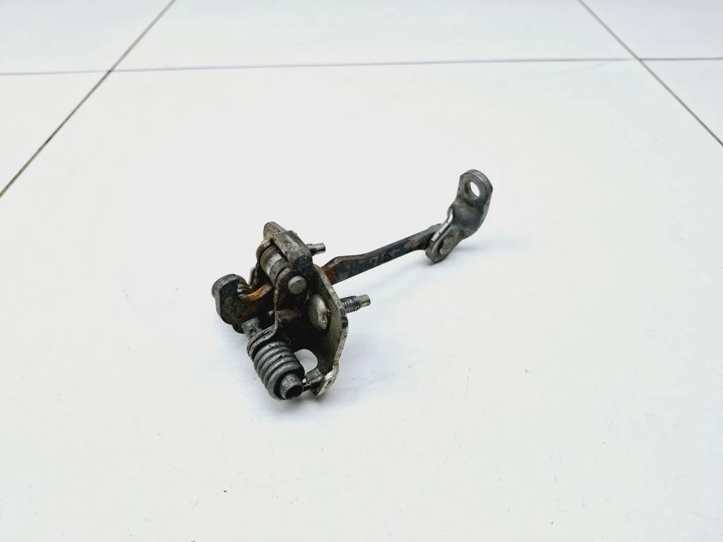 Ограничитель двери Renault Sandero 1 2010 BS