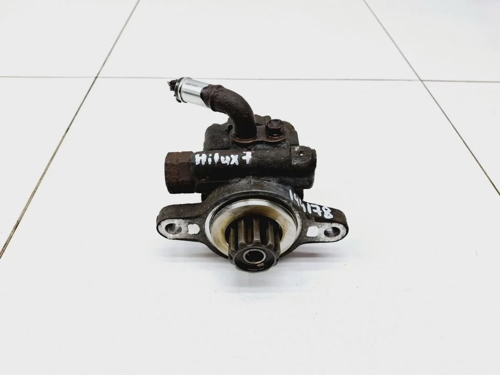 Насос гидроусилителя Toyota Hilux 7 2012 AN10, AN20, AN30