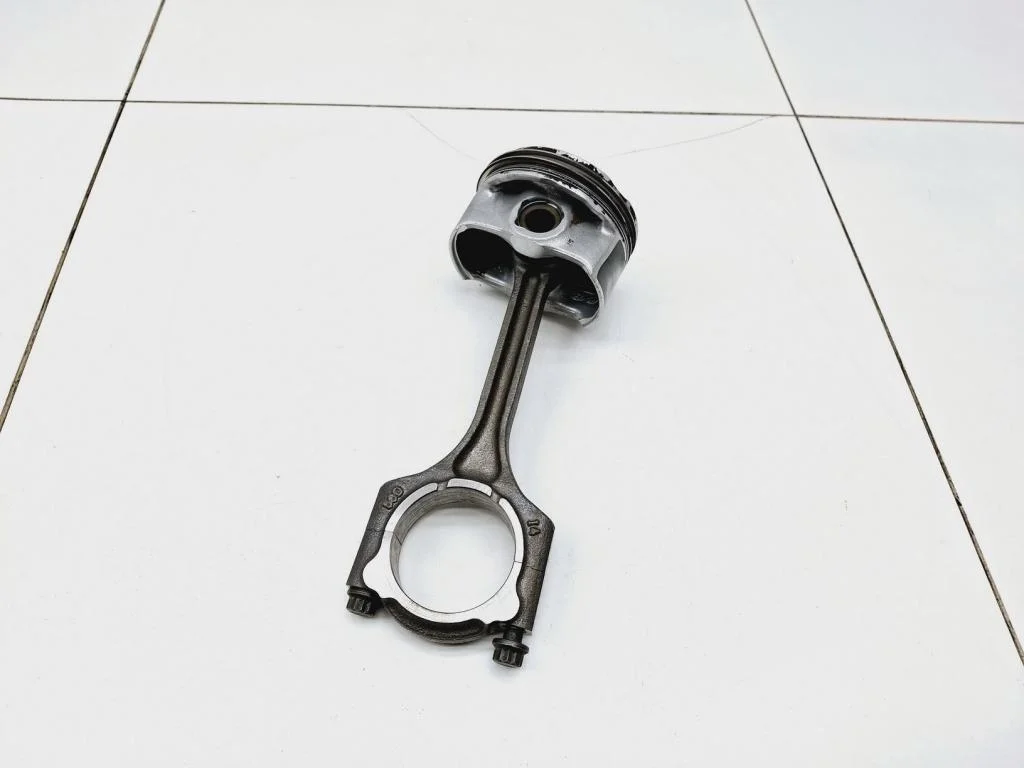 Поршень с шатуном Kia Sportage 3 SL