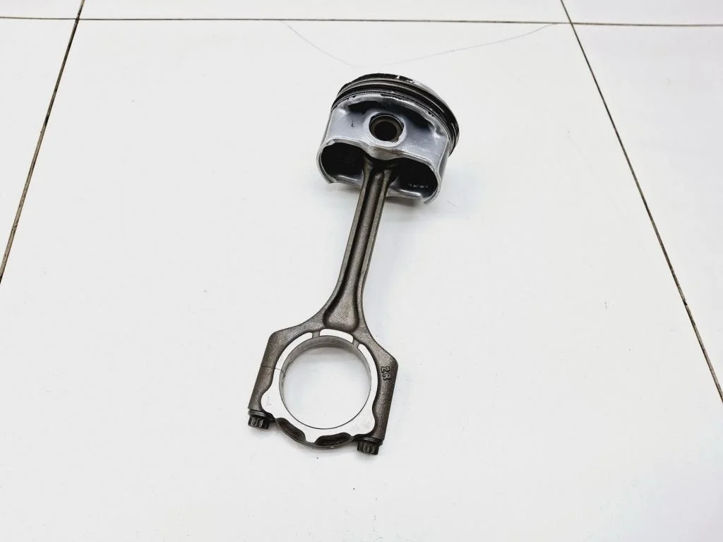 Поршень с шатуном Kia Sportage 3 SL