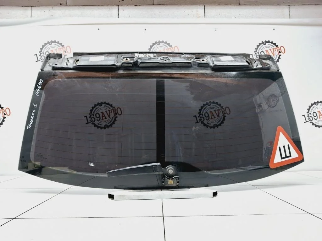 Стекло двери багажника Volkswagen Touareg 1 GP