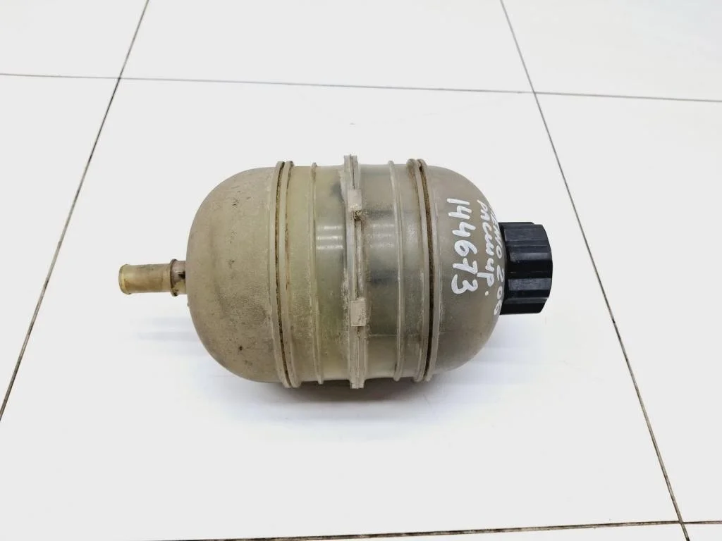 Бачок расширительный Peugeot 206