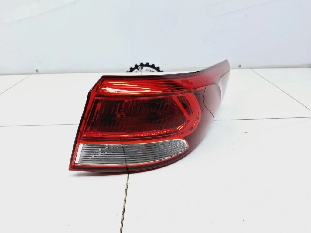 Фонарь задний наружный правый Kia RIO 4 2018 FB
