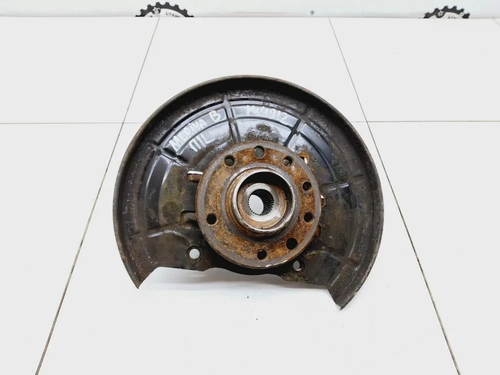 Кулак поворотный передний левый Opel Meriva 2012 B