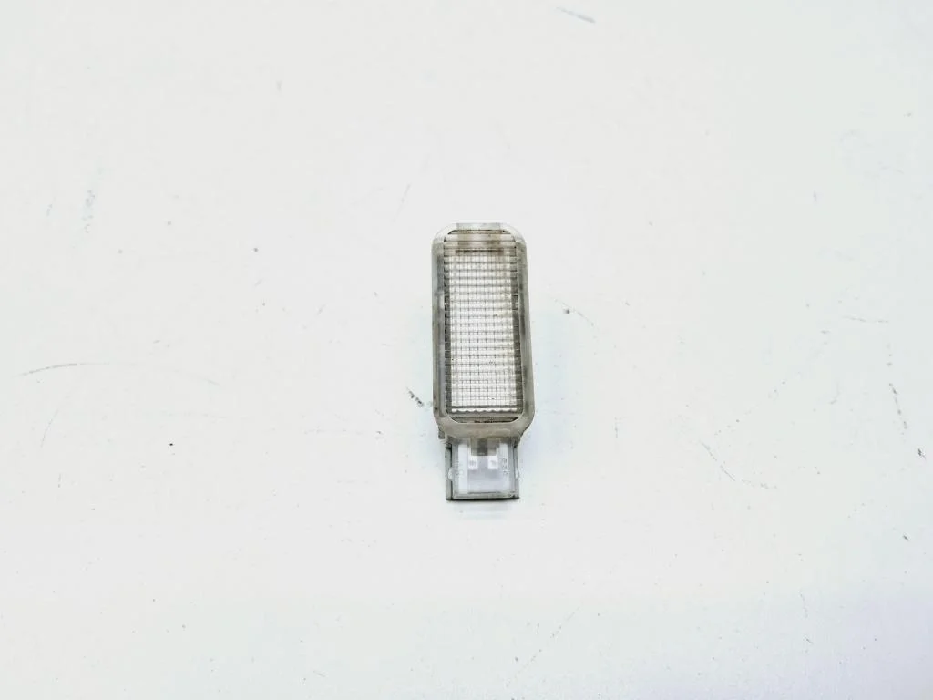 Плафон салонный Volkswagen Passat 1999 B5