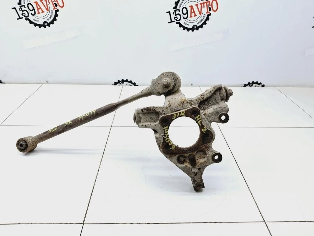 Кулак поворотный задний правый Toyota Highlander 2 2011 XU40