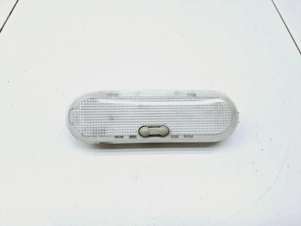 Плафон салонный Renault Logan 1 2007 L90