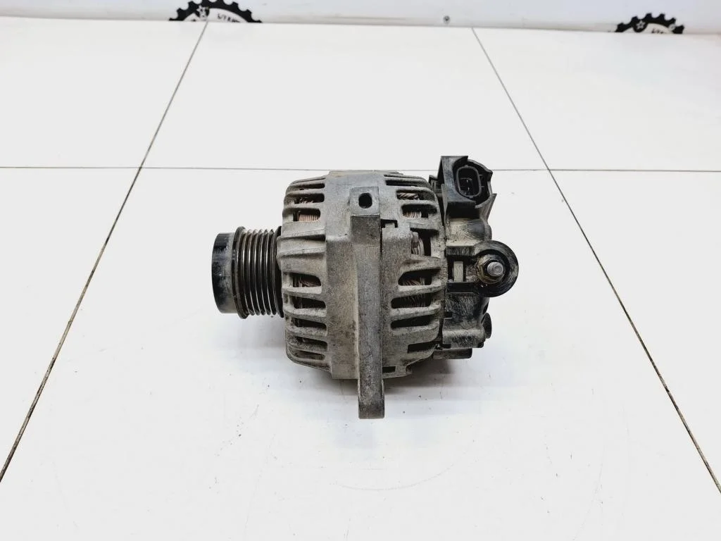 Генератор Kia Sportage 3 2014 SL