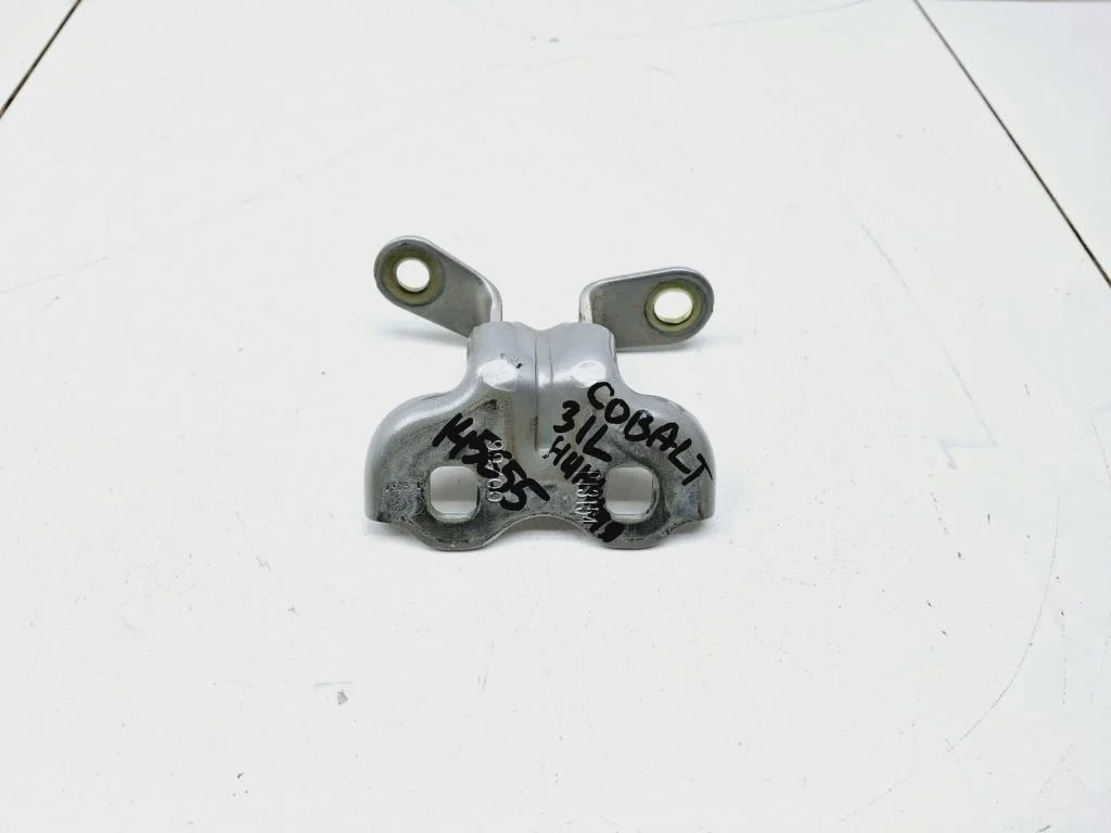 Петля двери задней левой нижняя Chevrolet Cobalt T250