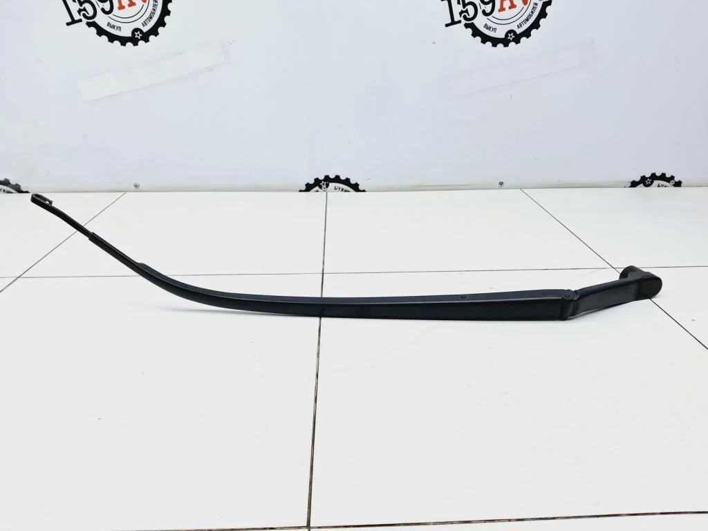 Поводок стеклоочистителя передний правый Mazda CX-7 2009 ER