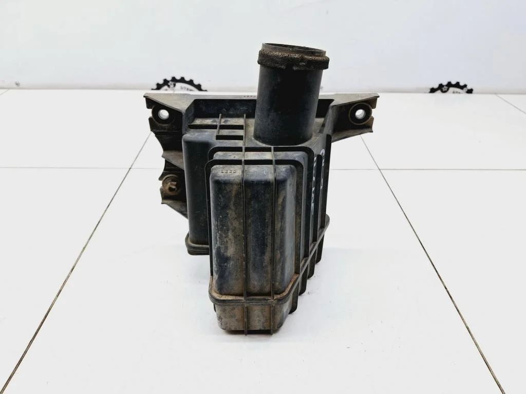 Резонатор воздушного фильтра Mazda CX-7 2009 ER