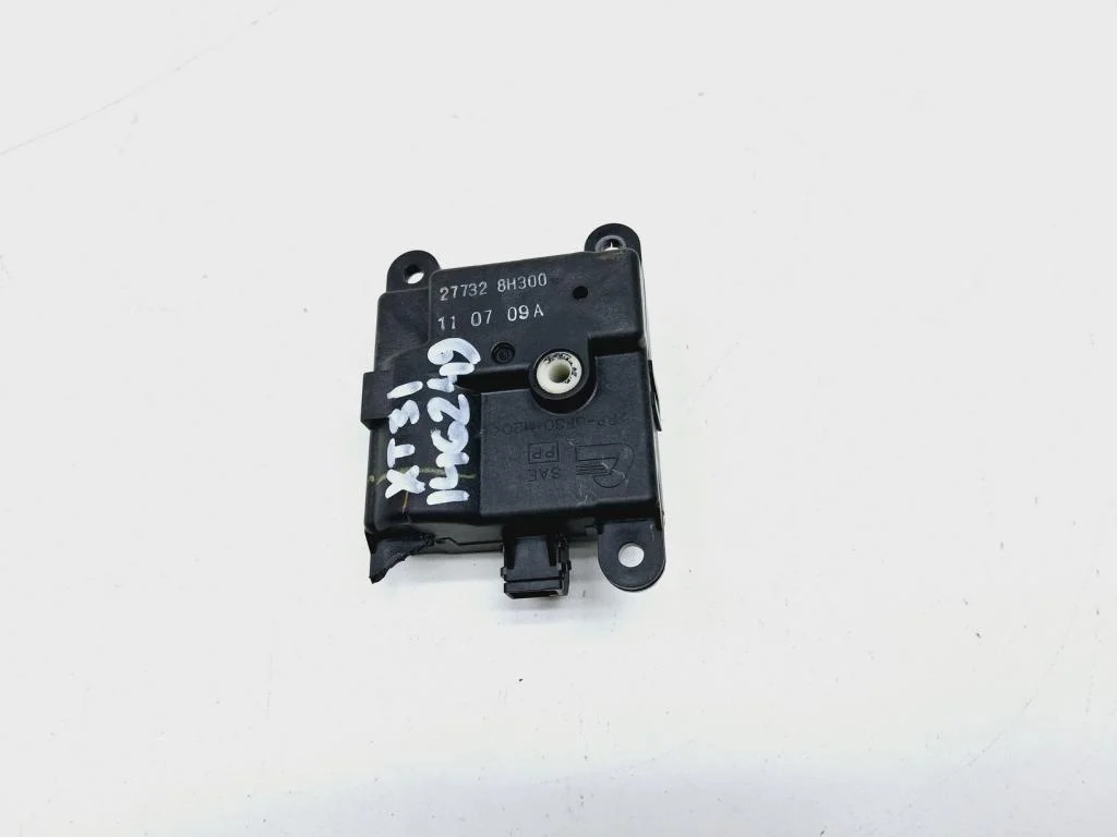 Моторчик заслонки печки Nissan X-Trail 2011 T31