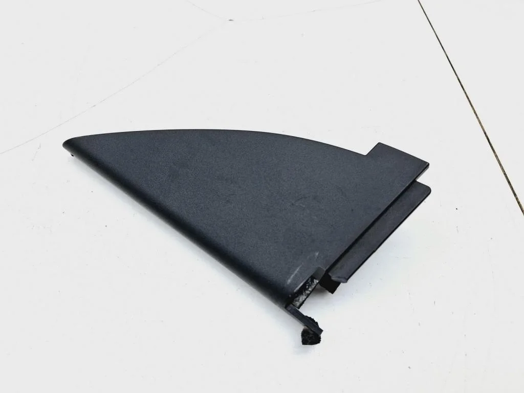 Крышка зеркала внутренняя левая Nissan X-Trail 2011 T31